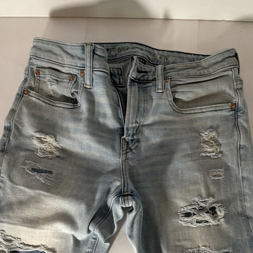 American Eagle 32/34 Men's AirFlex+ Temp Tech Light Wash Skinny Jeans